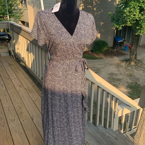 ROXY District Day Maxi wrap Dress - Picture 4 of 11